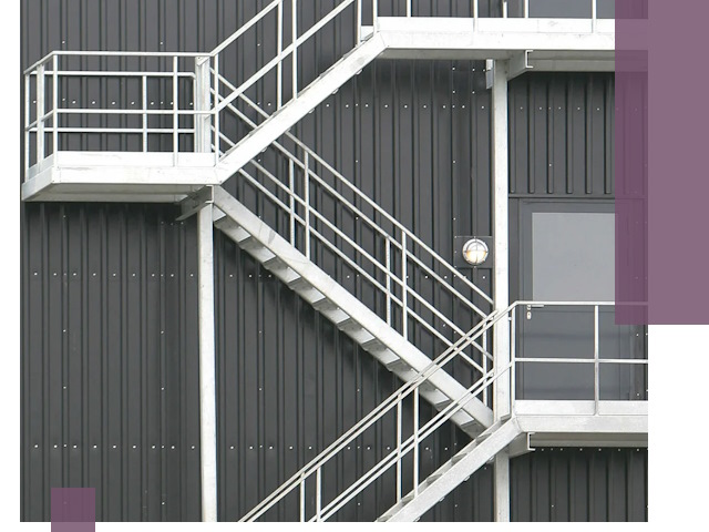 Изготовление и монтаж пожарных лестниц в Ноябрьске быстро и надежно