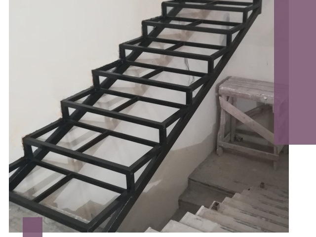 Демонтаж лестниц на металлокаркасе в Ноябрьске: быстрый вывоз и разбор