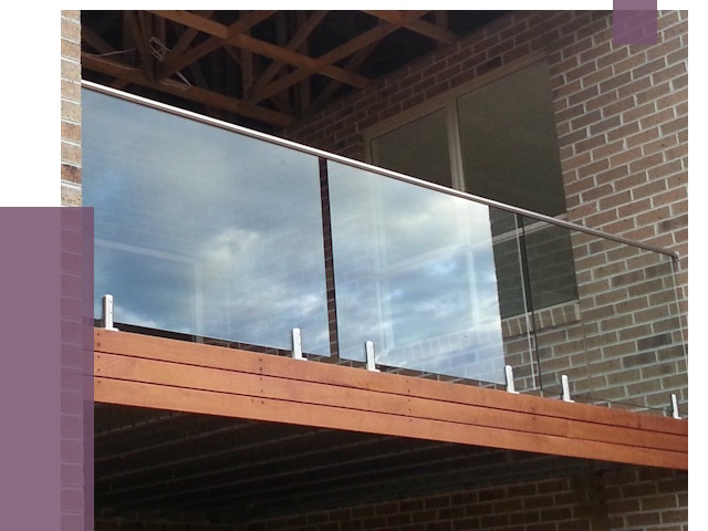 Стеклянные парапеты на крыше и террасе в Ноябрьске от 11396 руб. | ПРОЛЁТ-Нбс