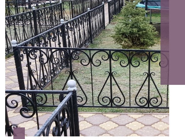 Кованые газонные ограждения под ключ в Ноябрьске